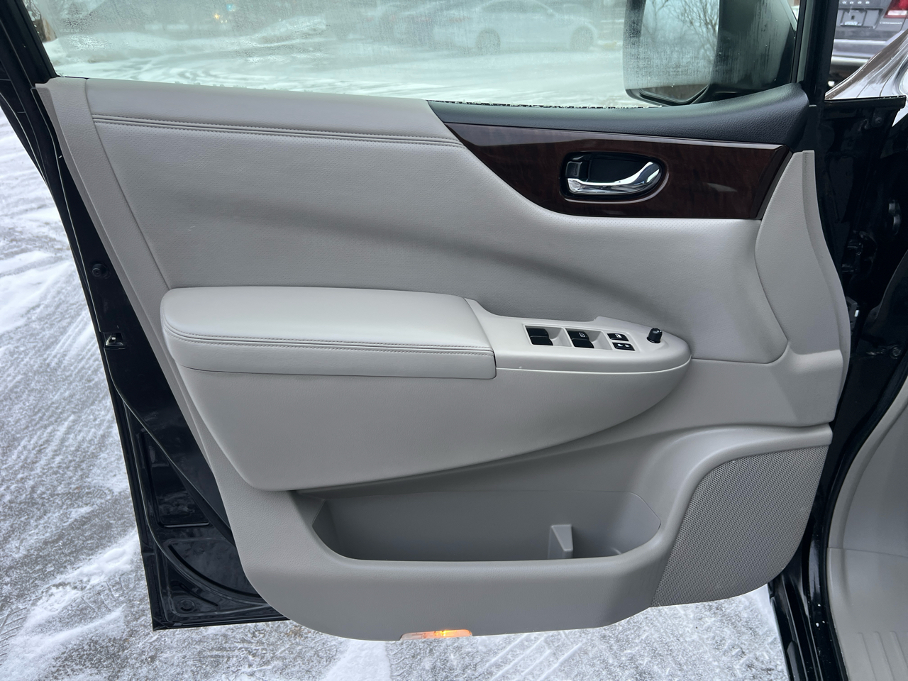 Nissan Quest 4dr S 2015