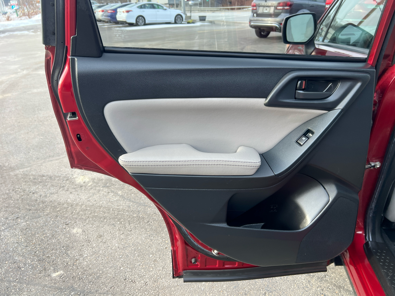 Subaru Forester 4dr Auto 2.5i Premium PZEV 2014