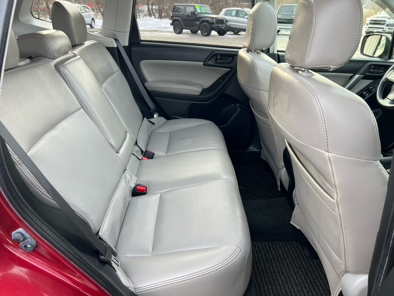 Subaru Forester 4dr Auto 2.5i Premium PZEV 2014