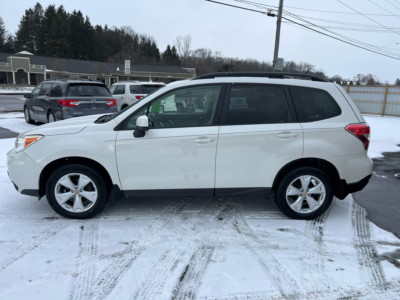 Subaru Forester 4dr CVT 2.5i Premium PZEV 2015