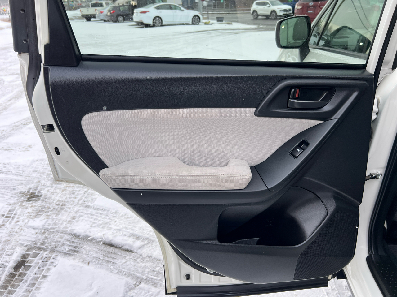 Subaru Forester 4dr CVT 2.5i Premium PZEV 2015