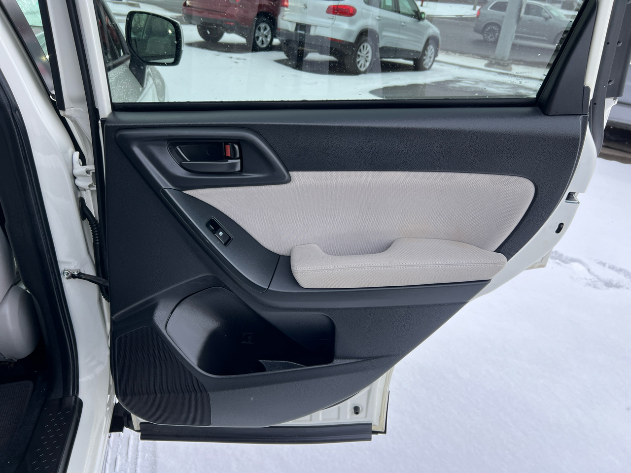 Subaru Forester 4dr CVT 2.5i Premium PZEV 2015