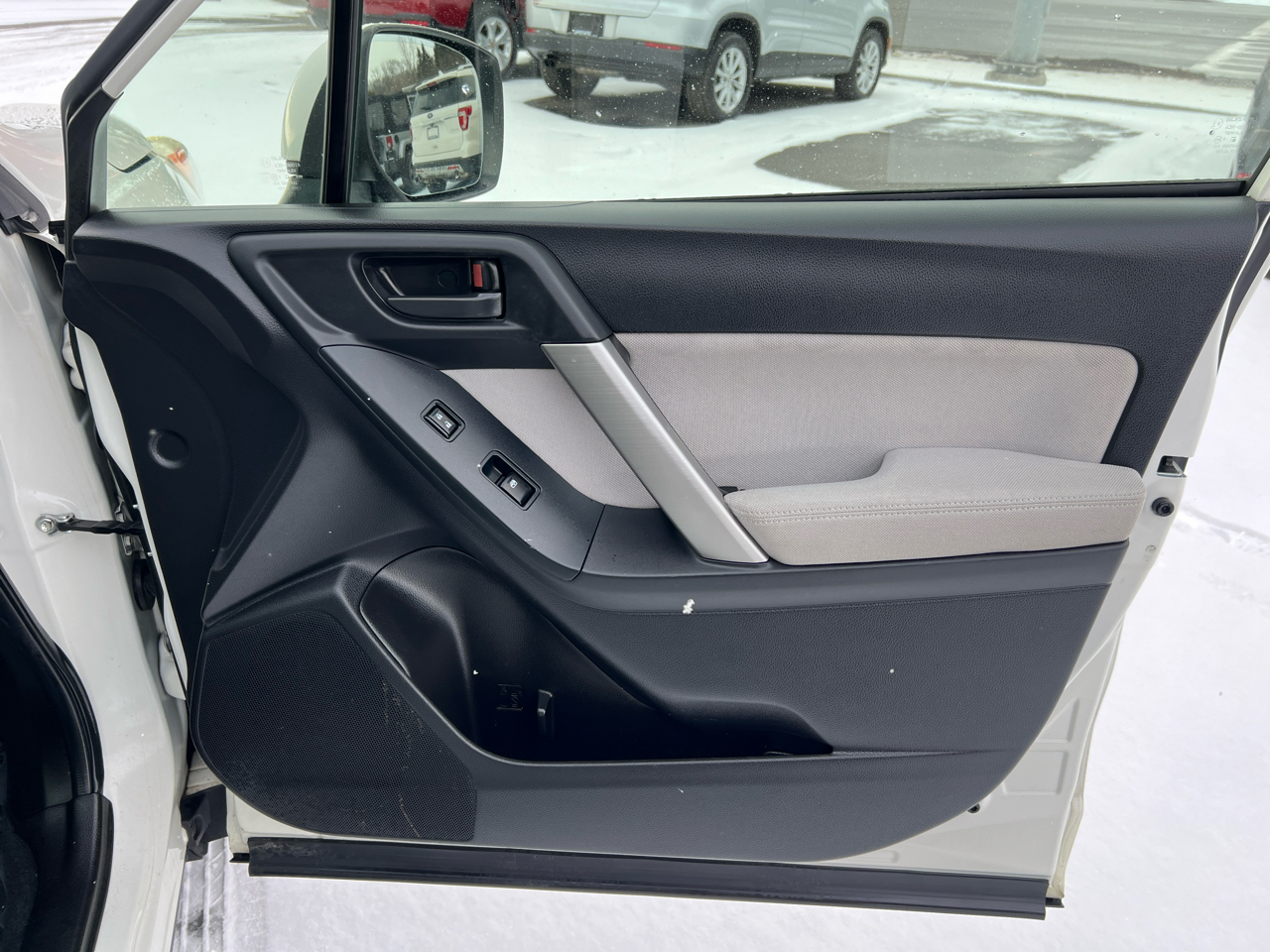 Subaru Forester 4dr CVT 2.5i Premium PZEV 2015