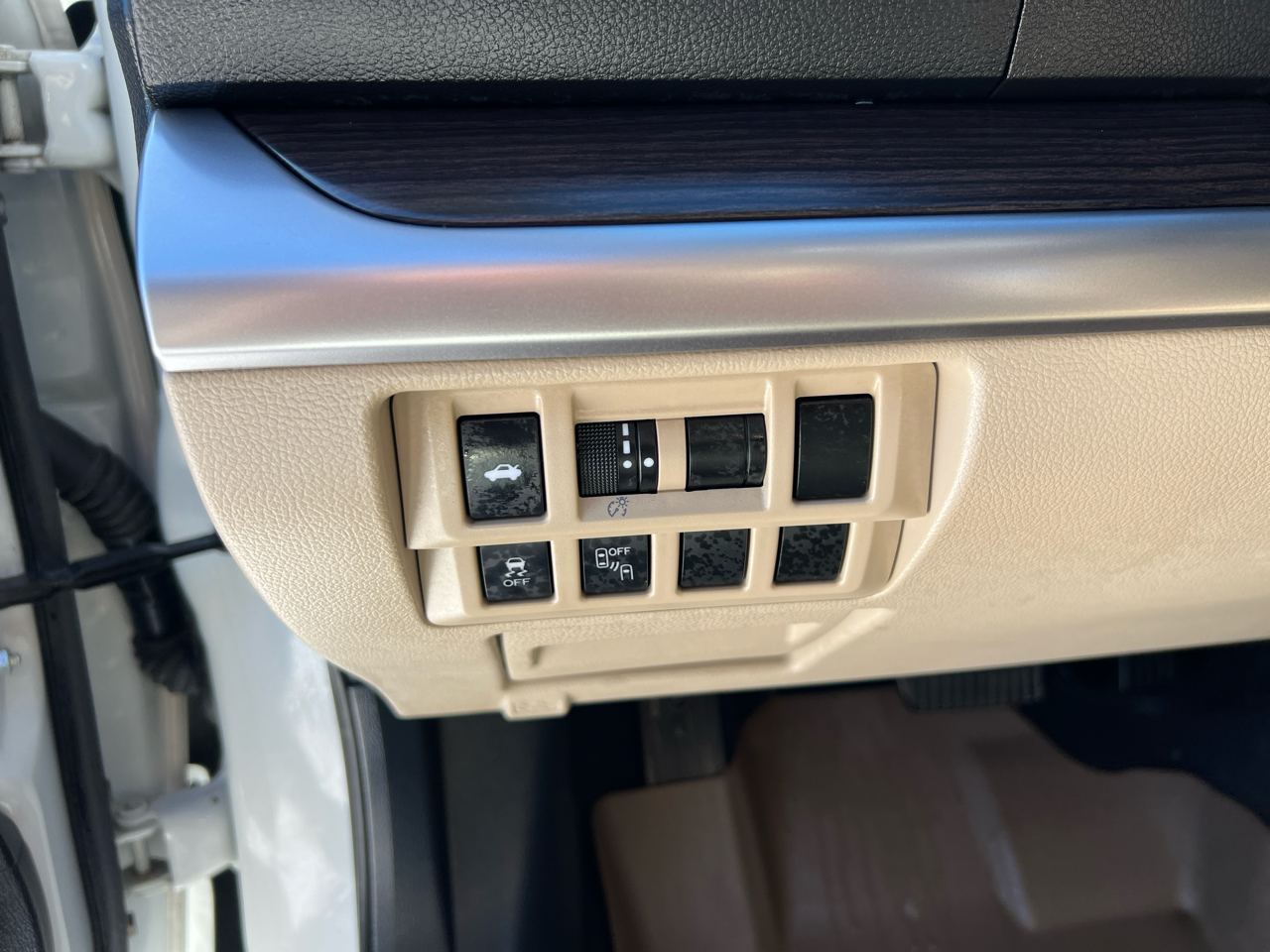 Subaru Legacy 4dr Sdn 2.5i Limited PZEV 2016