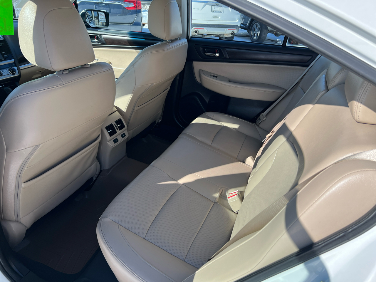 Subaru Legacy 4dr Sdn 2.5i Limited PZEV 2016