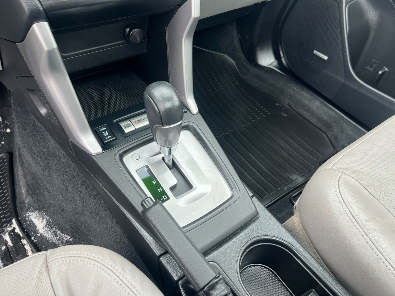 Subaru Forester 4dr Auto 2.5i Touring PZEV 2014