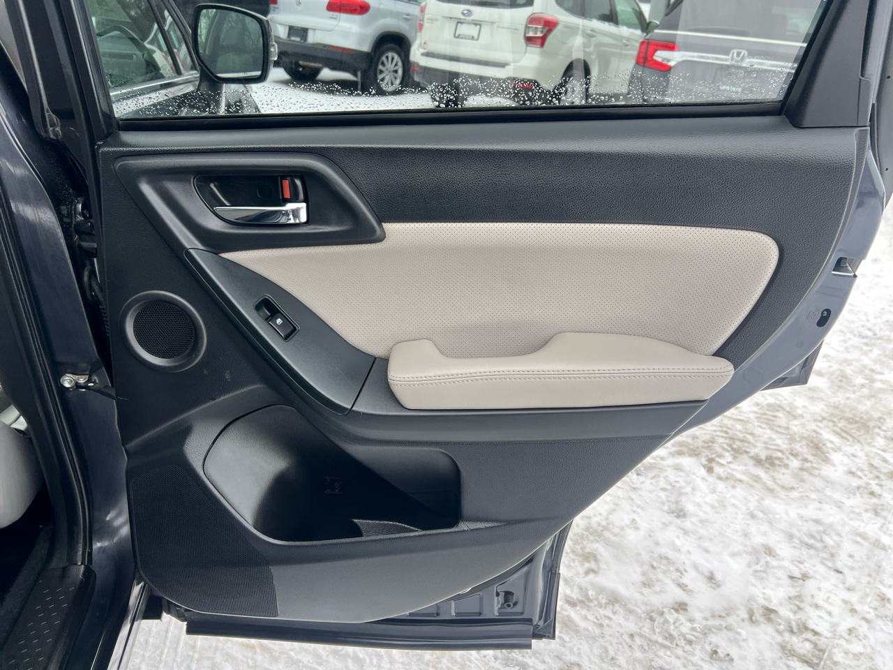 Subaru Forester 4dr Auto 2.5i Touring PZEV 2014