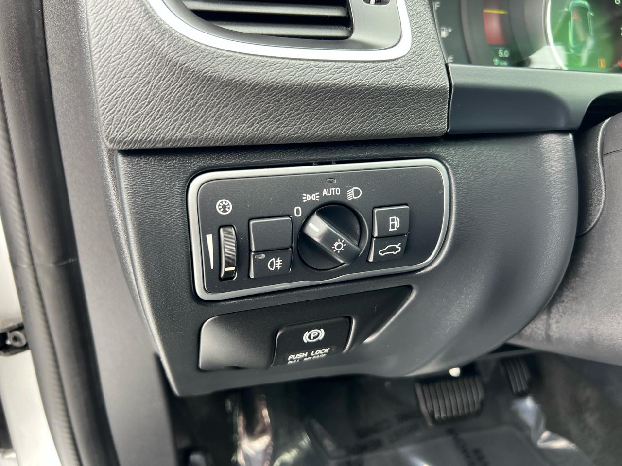 Volvo S60 4dr Sdn T5 Premier AWD 2015