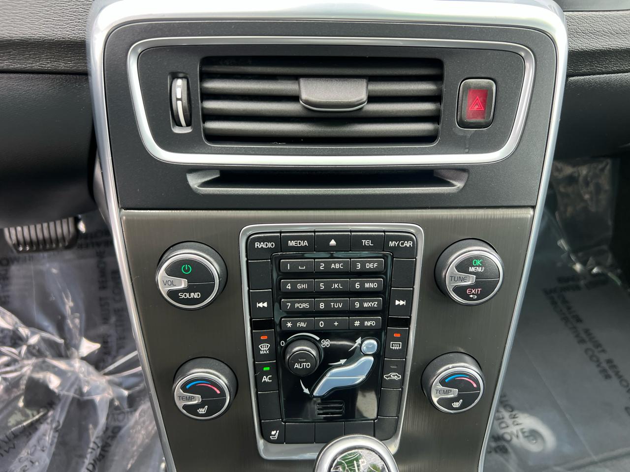 Volvo S60 4dr Sdn T5 Premier AWD 2015