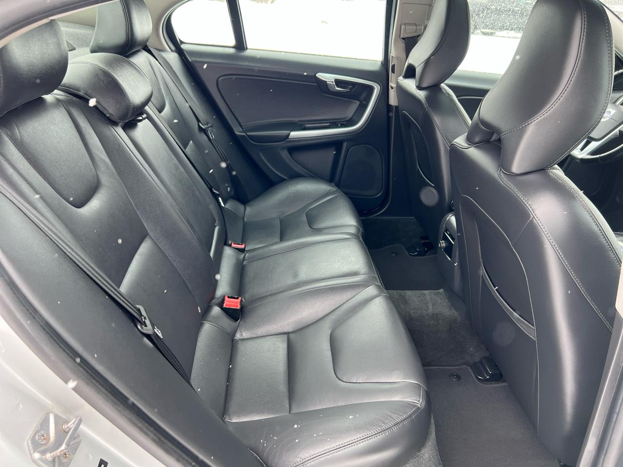 Volvo S60 4dr Sdn T5 Premier AWD 2015