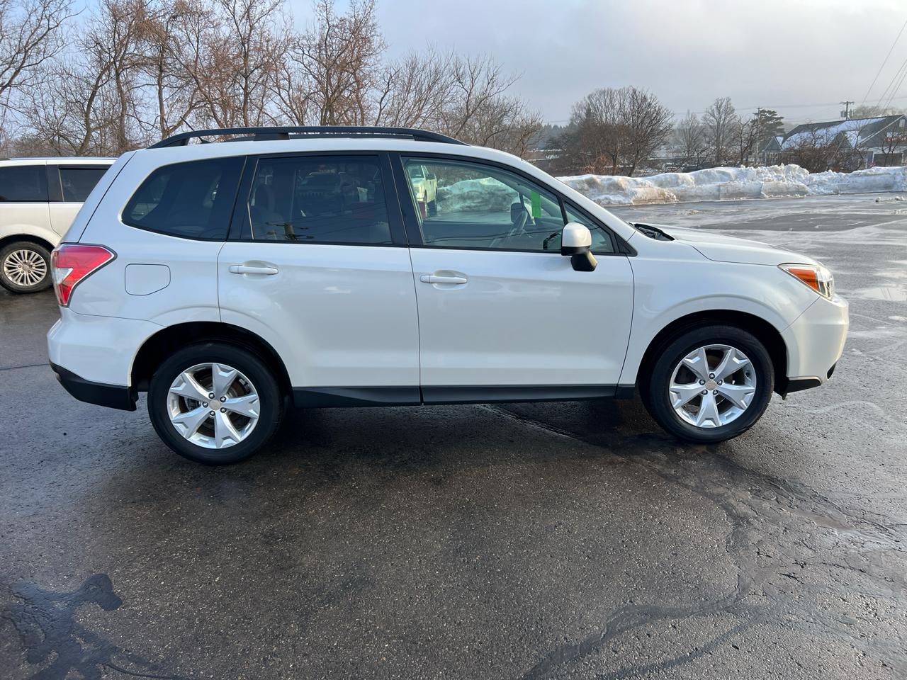 Subaru Forester 4dr Auto 2.5i Premium PZEV 2014