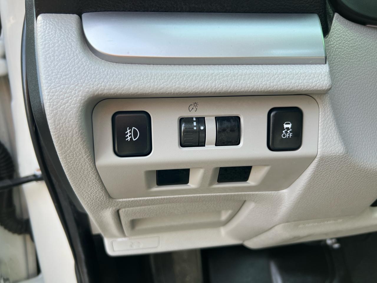 Subaru Forester 4dr Auto 2.5i Premium PZEV 2014