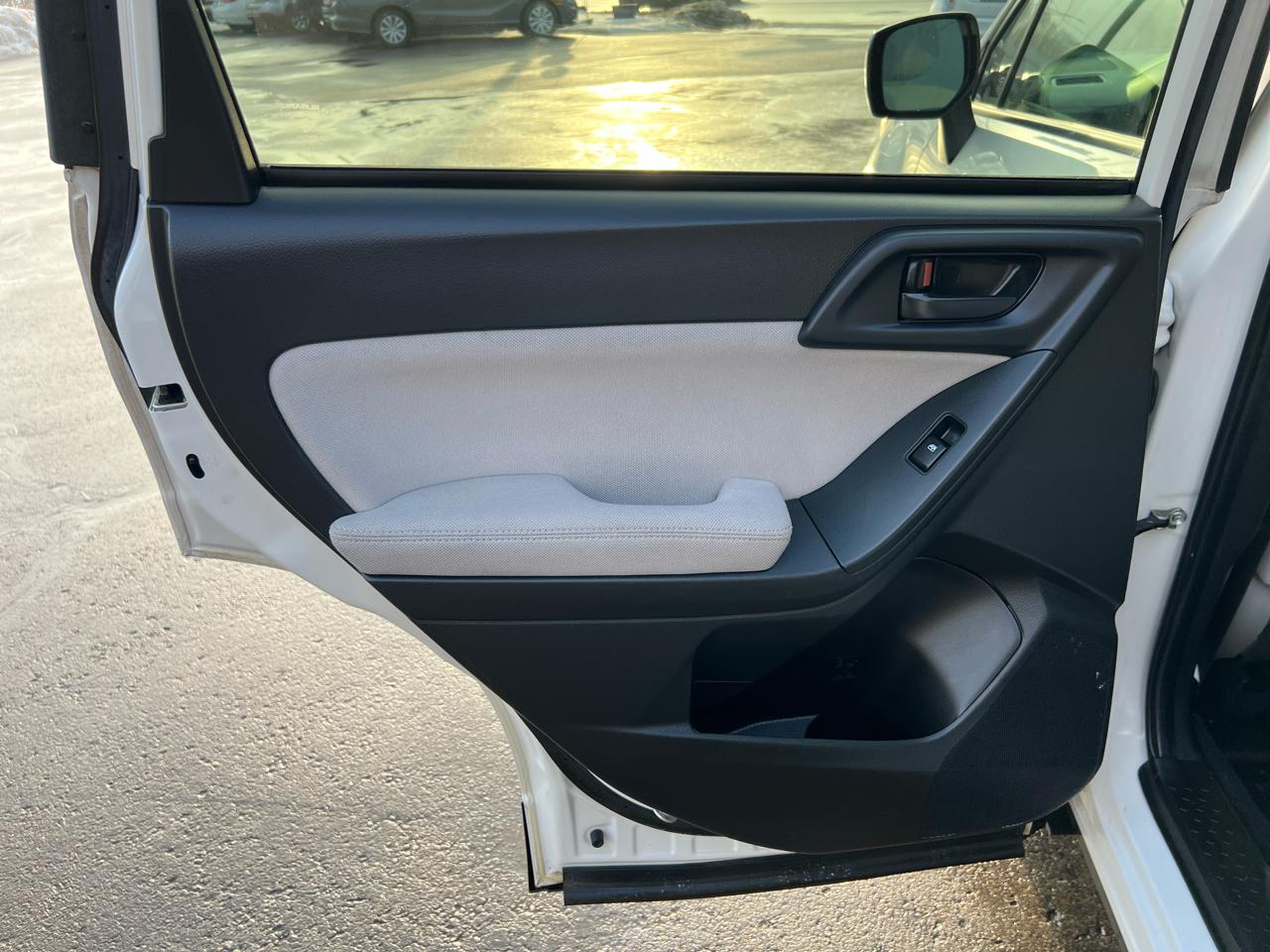 Subaru Forester 4dr Auto 2.5i Premium PZEV 2014