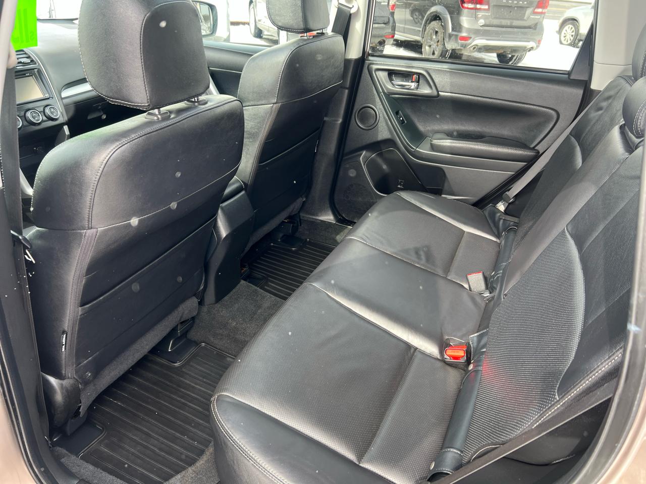 Subaru Forester 4dr CVT 2.5i Limited PZEV 2015