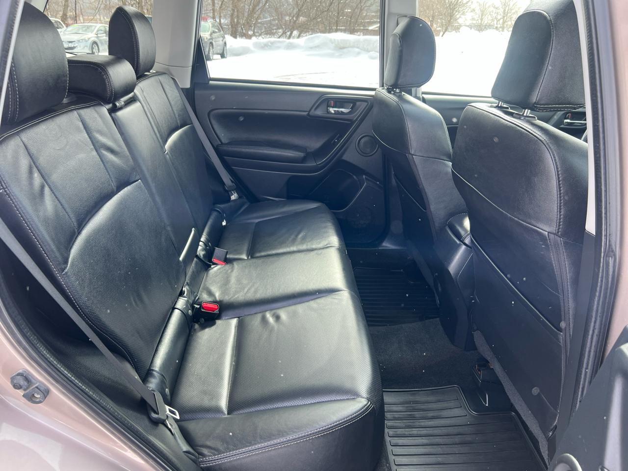 Subaru Forester 4dr CVT 2.5i Limited PZEV 2015