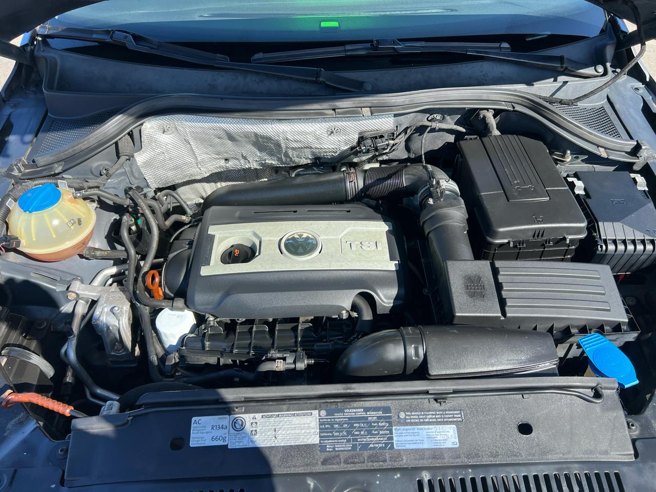 Volkswagen Tiguan 4WD 4dr S 4Motion 2011