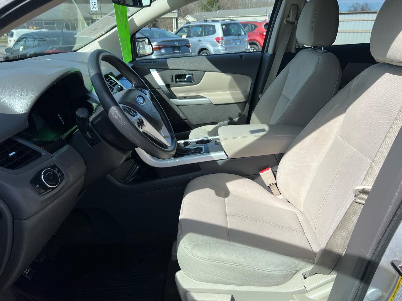 Ford Edge 4dr SE AWD 2013