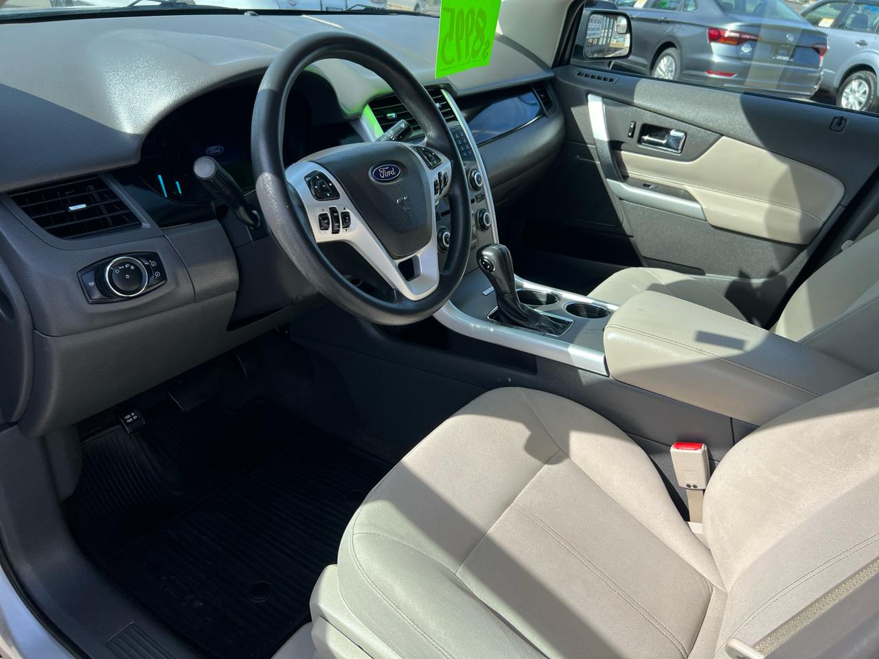 Ford Edge 4dr SE AWD 2013