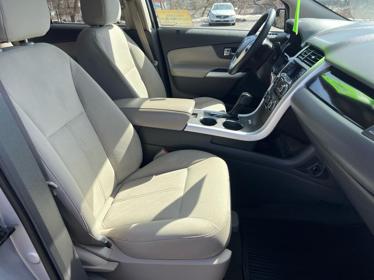 Ford Edge 4dr SE AWD 2013
