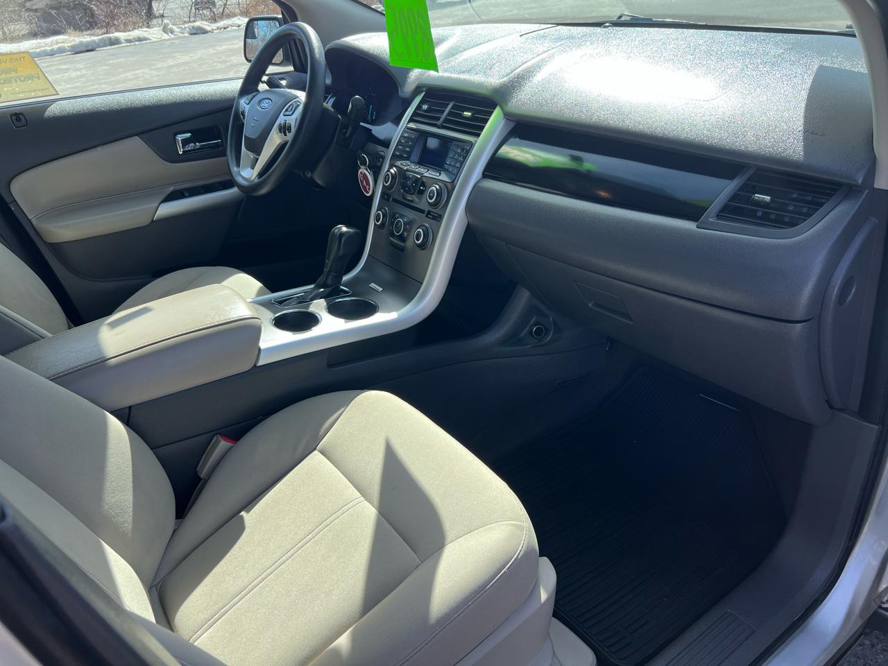 Ford Edge 4dr SE AWD 2013