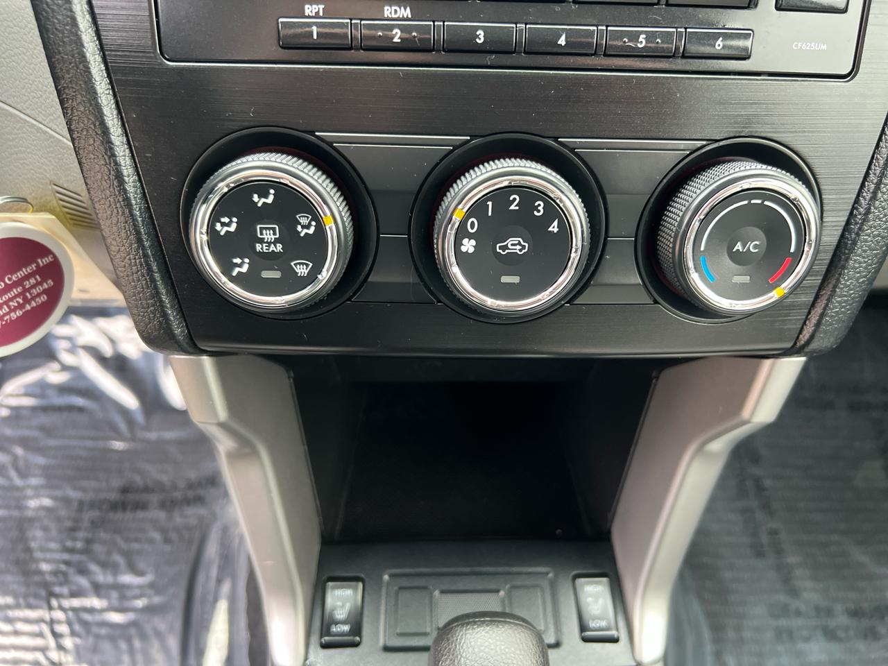 Subaru Forester 4dr CVT 2.5i Premium PZEV 2015