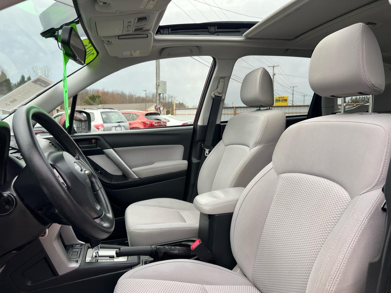 Subaru Forester 4dr CVT 2.5i Premium PZEV 2015