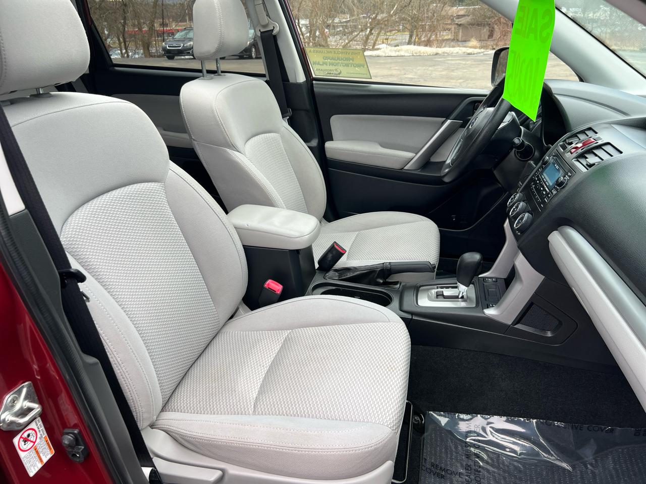 Subaru Forester 4dr CVT 2.5i Premium PZEV 2015