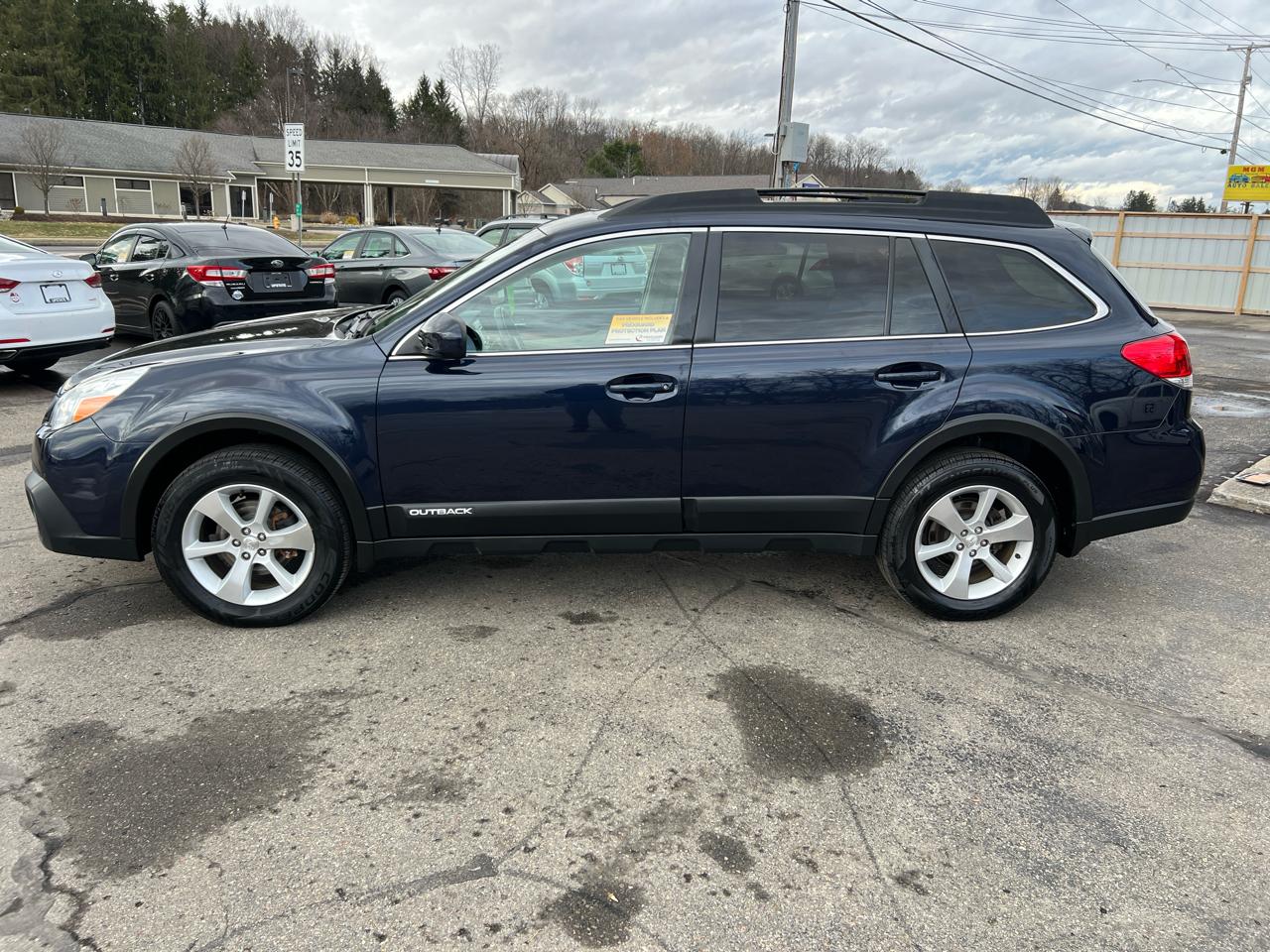 Subaru Outback 4dr Wgn H4 Auto 2.5i Limited 2014