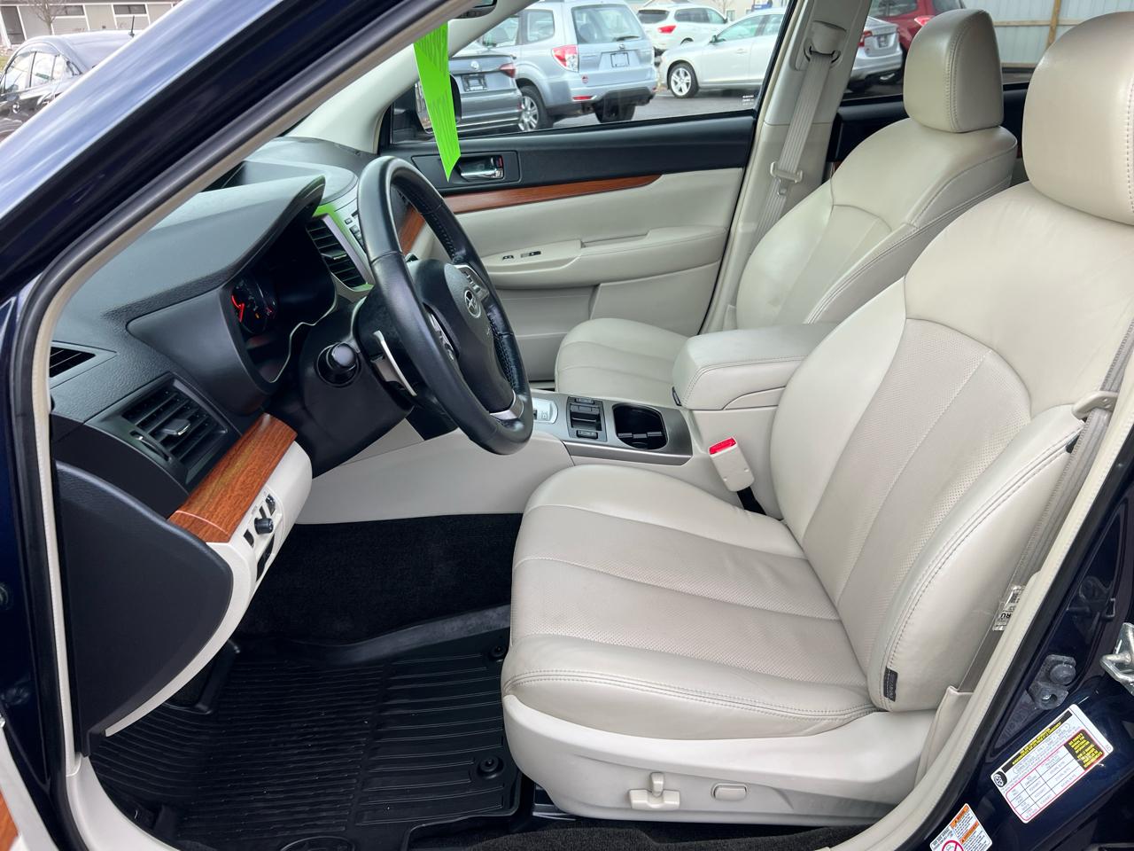 Subaru Outback 4dr Wgn H4 Auto 2.5i Limited 2014