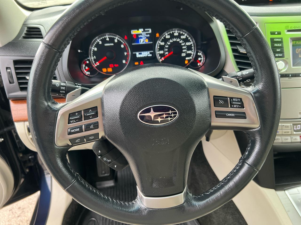 Subaru Outback 4dr Wgn H4 Auto 2.5i Limited 2014