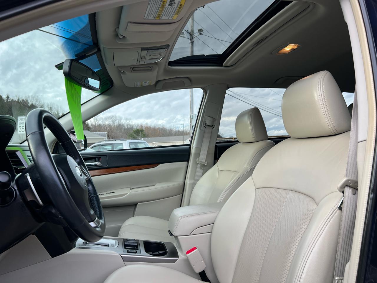 Subaru Outback 4dr Wgn H4 Auto 2.5i Limited 2014