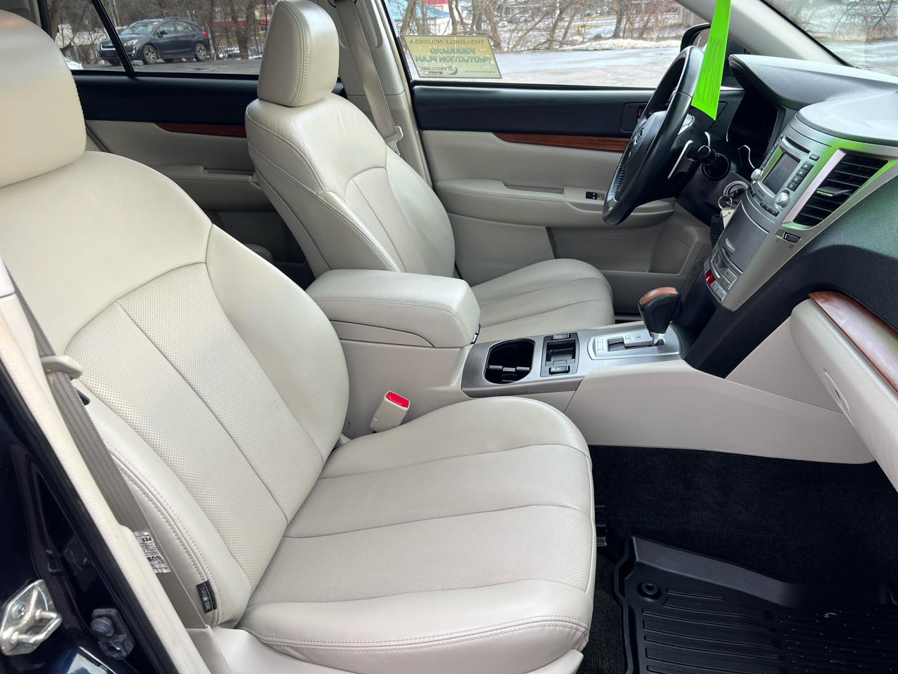 Subaru Outback 4dr Wgn H4 Auto 2.5i Limited 2014