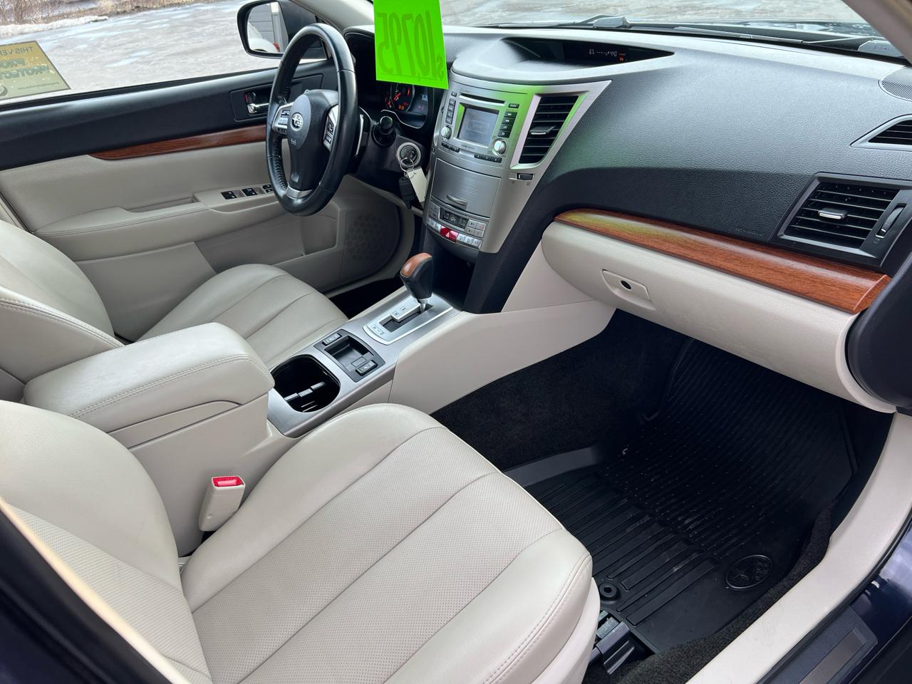 Subaru Outback 4dr Wgn H4 Auto 2.5i Limited 2014