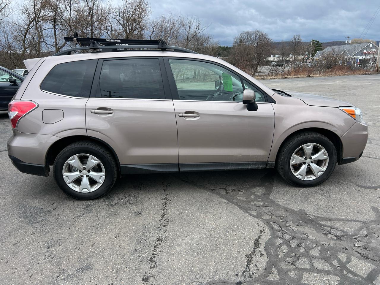 Subaru Forester 4dr CVT 2.5i Limited PZEV 2015