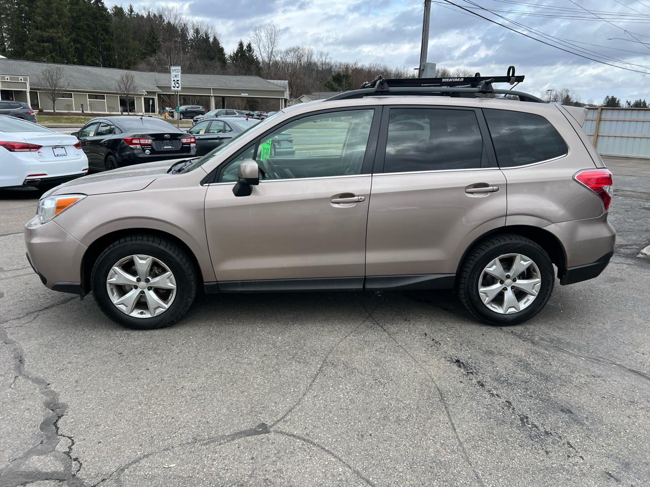 Subaru Forester 4dr CVT 2.5i Limited PZEV 2015