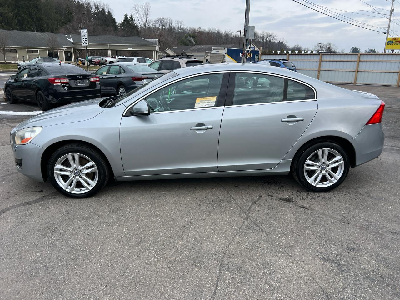 Volvo S60 4dr Sdn T5 AWD 2013