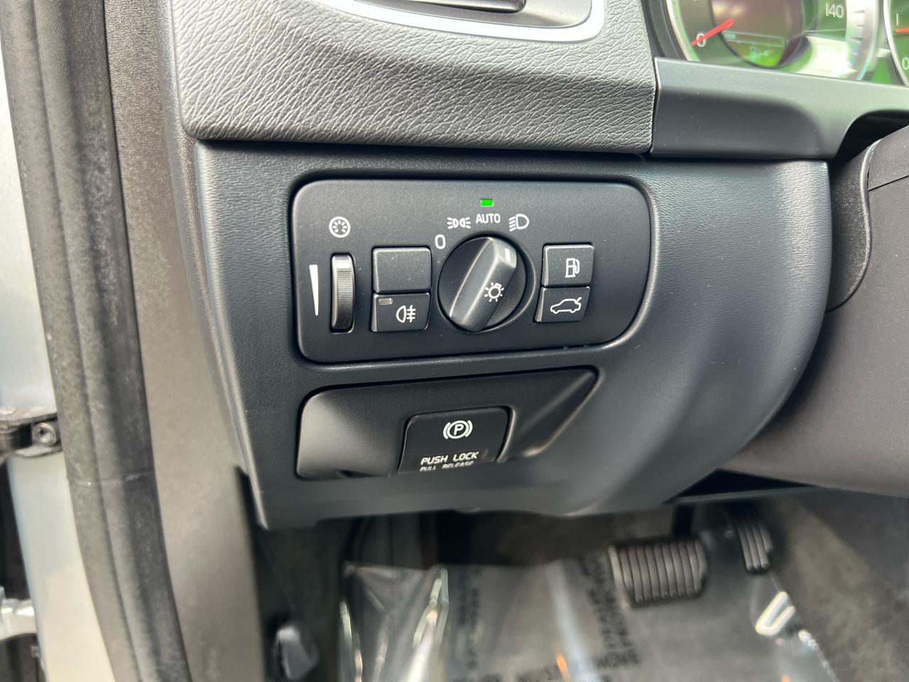 Volvo S60 4dr Sdn T5 AWD 2013