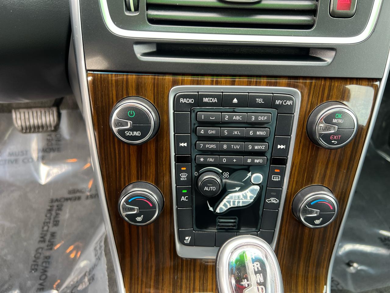 Volvo S60 4dr Sdn T5 AWD 2013