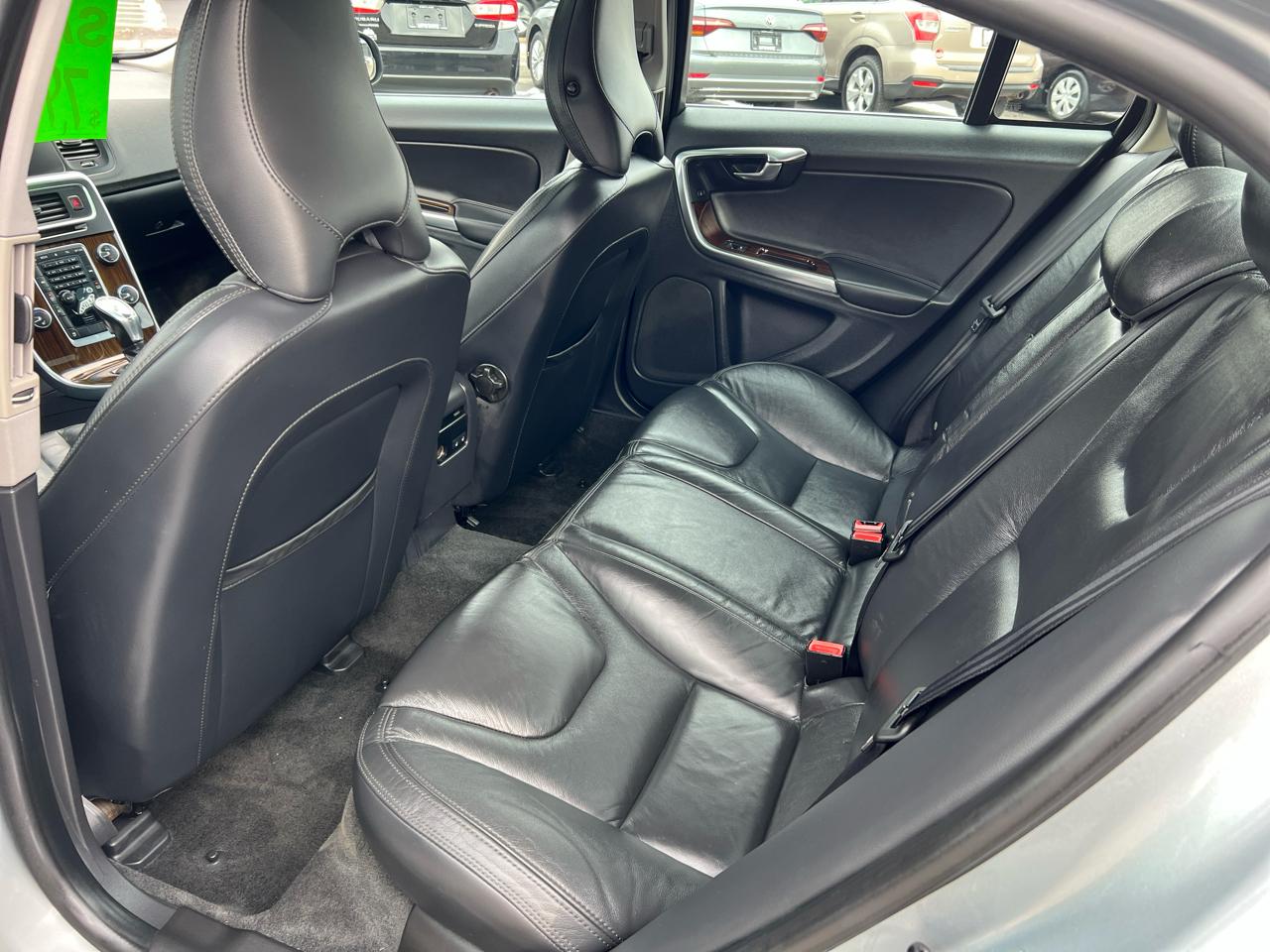 Volvo S60 4dr Sdn T5 AWD 2013