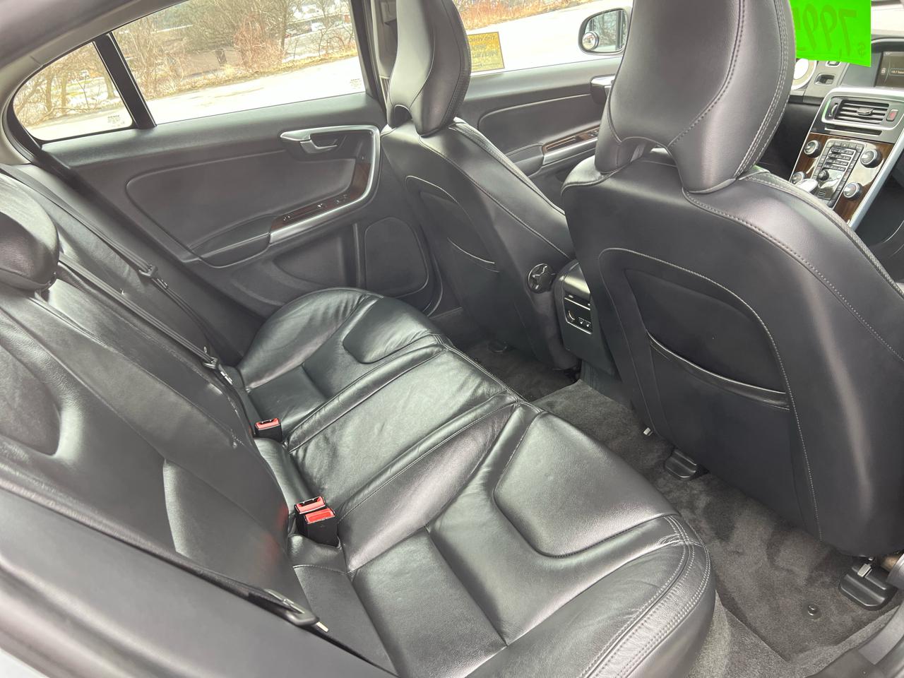 Volvo S60 4dr Sdn T5 AWD 2013