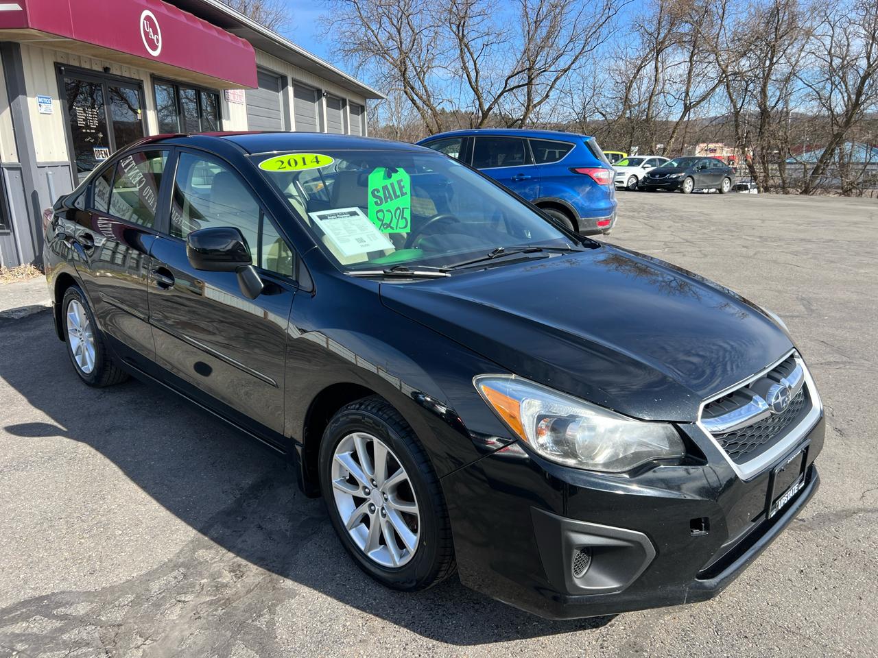 Subaru Impreza Sedan 4dr Auto 2.0i Premium 2014