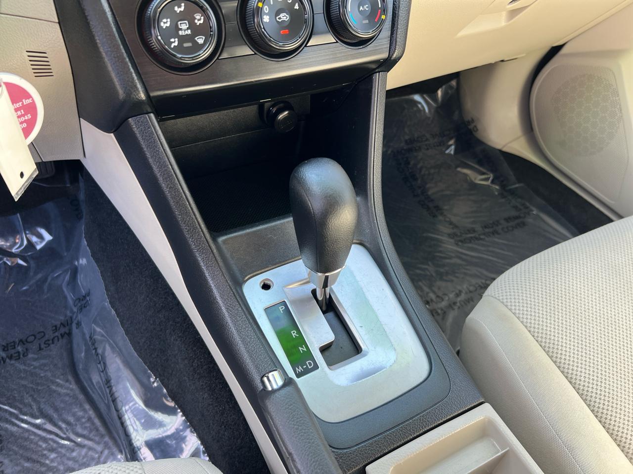 Subaru Impreza Sedan 4dr Auto 2.0i Premium 2014