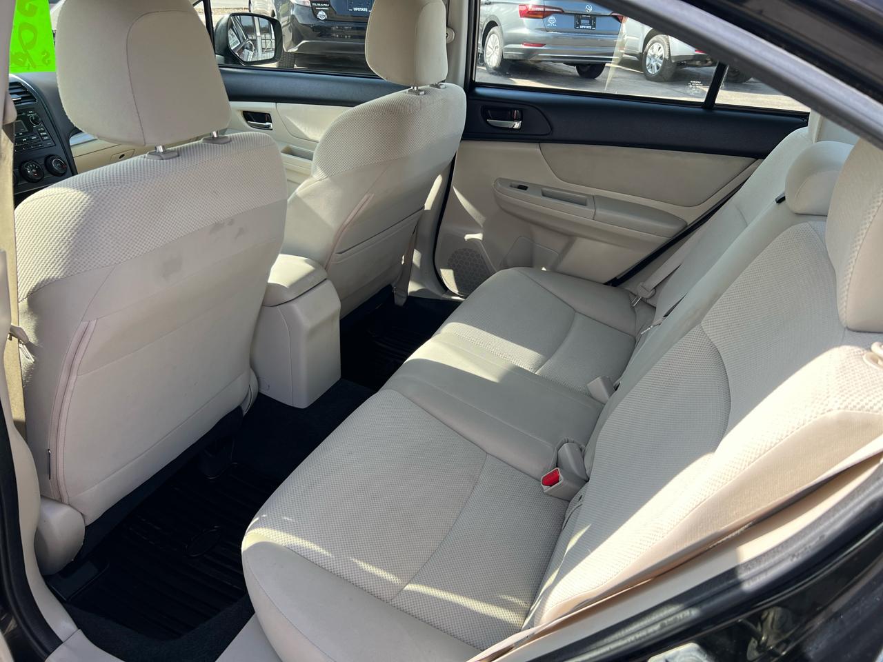 Subaru Impreza Sedan 4dr Auto 2.0i Premium 2014