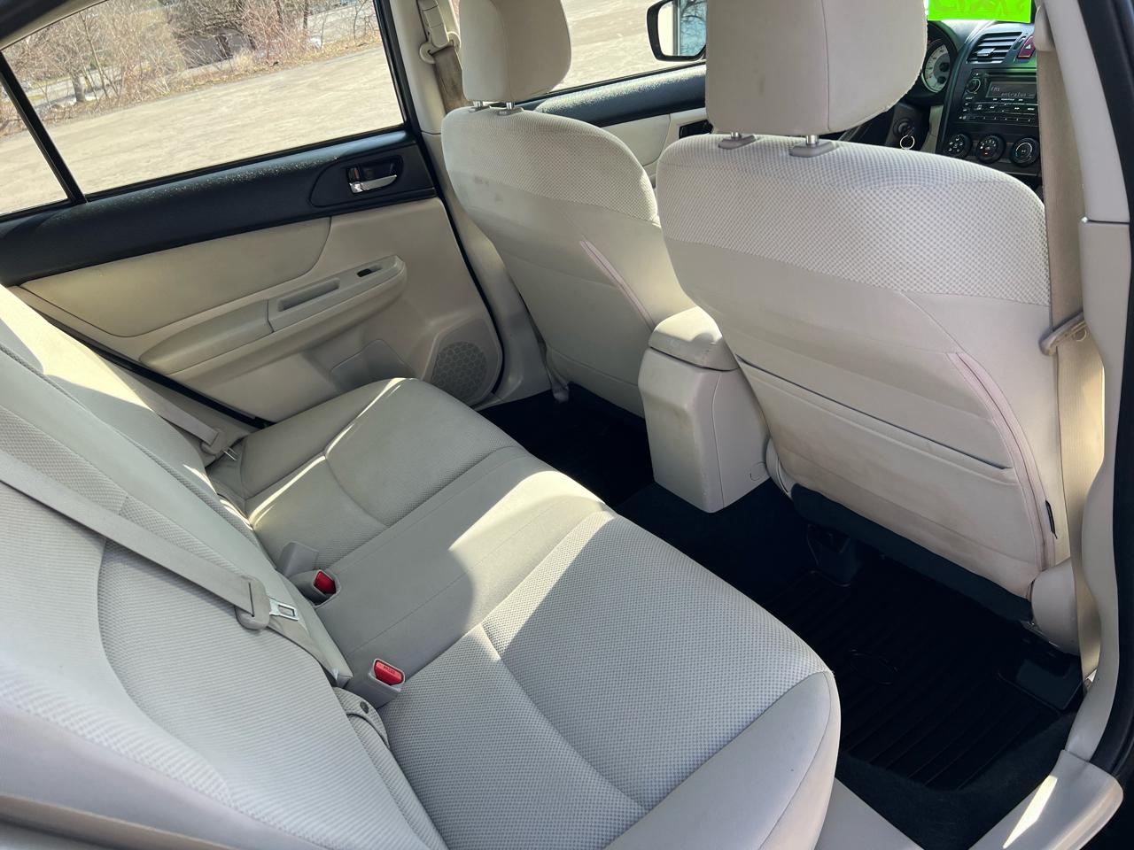 Subaru Impreza Sedan 4dr Auto 2.0i Premium 2014