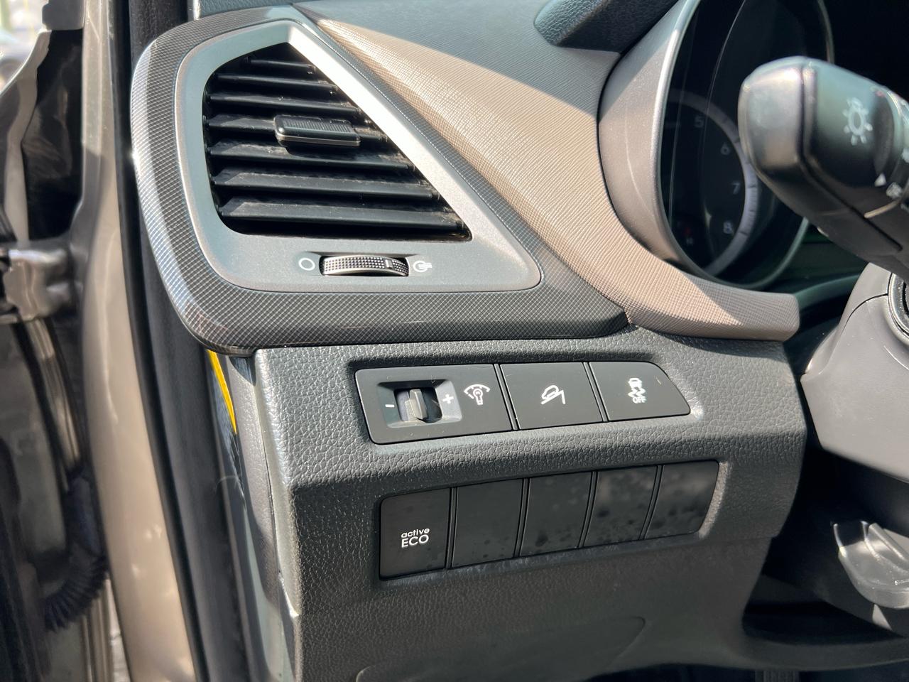 Hyundai Santa Fe Sport FWD 4dr 2.4 2014