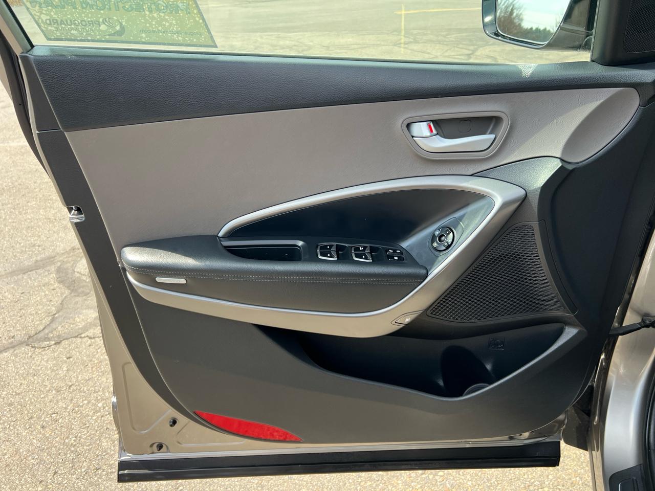 Hyundai Santa Fe Sport FWD 4dr 2.4 2014