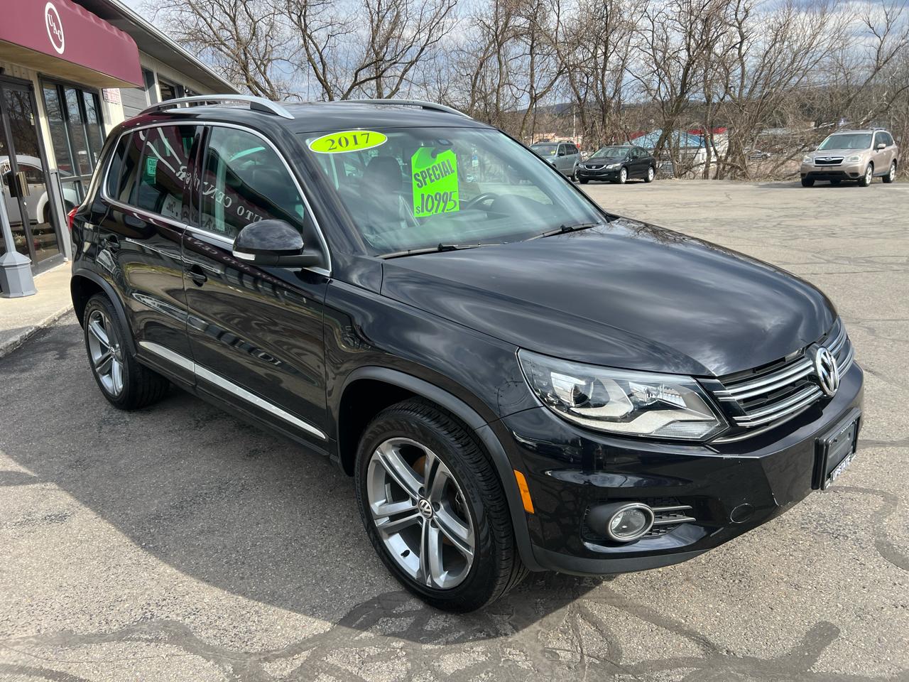 Volkswagen Tiguan 2.0T Sport FWD 2017