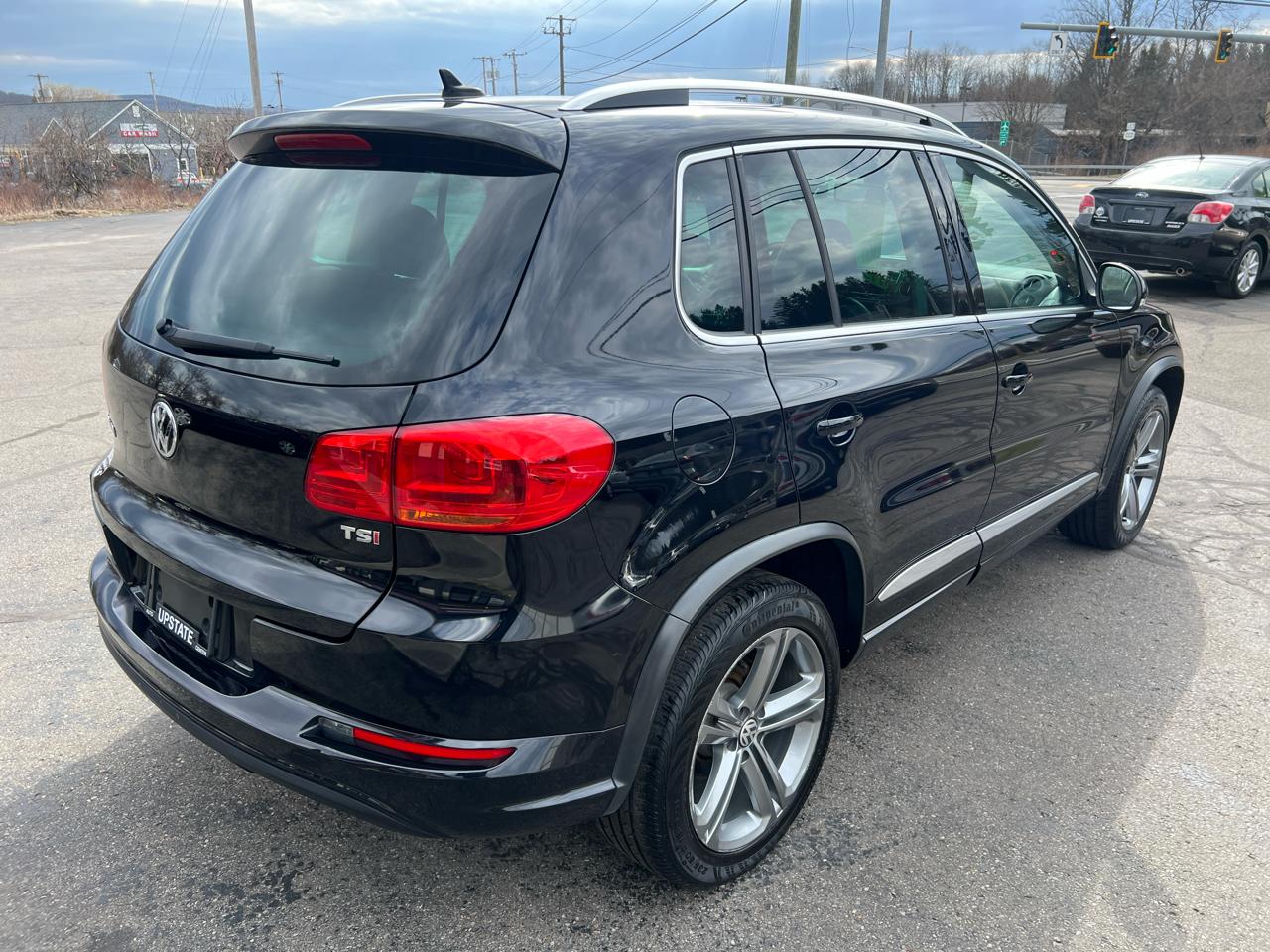 Volkswagen Tiguan 2.0T Sport FWD 2017