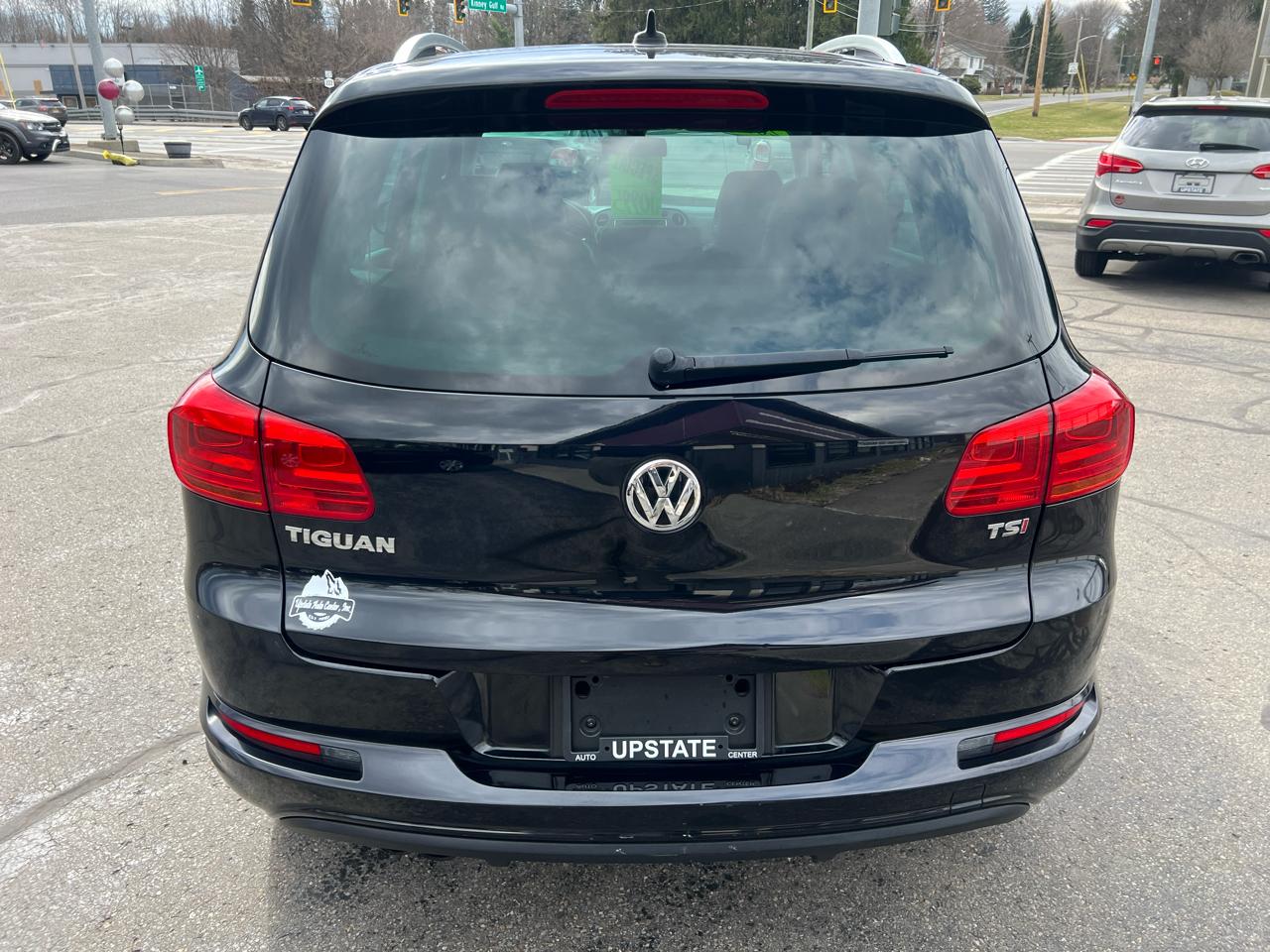 Volkswagen Tiguan 2.0T Sport FWD 2017