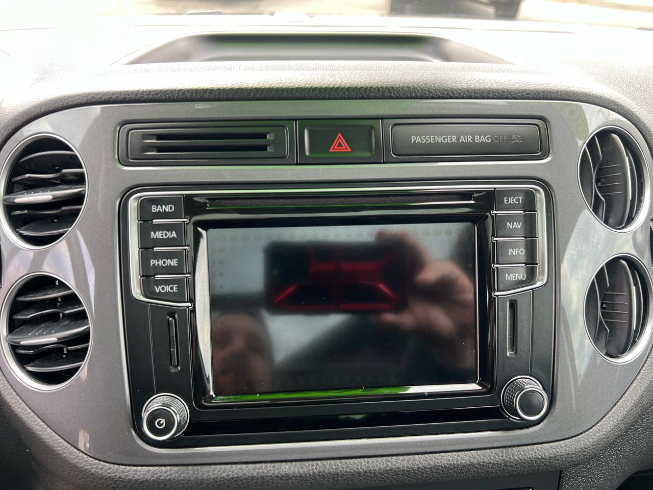 Volkswagen Tiguan 2.0T Sport FWD 2017